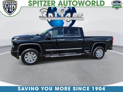 Used 2024 Chevrolet Silverado 2500 High Country w/ Z71 Off-Road Package AWD/4WD image 4