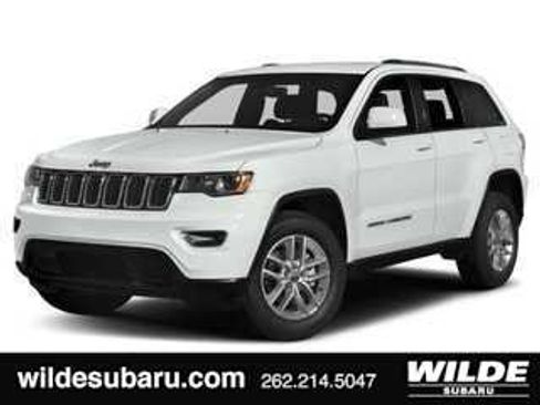 Used 2018 Jeep Grand Cherokee Laredo AWD/4WD image 1