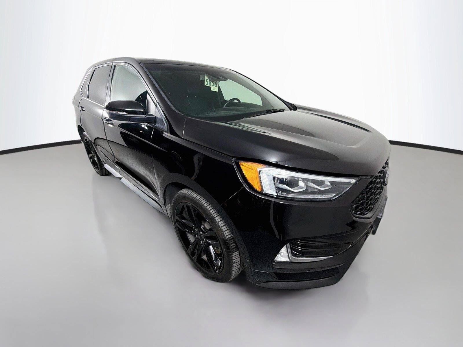Used 2019 Ford Edge ST w/ Equipment Group 401A AWD/4WD image 9