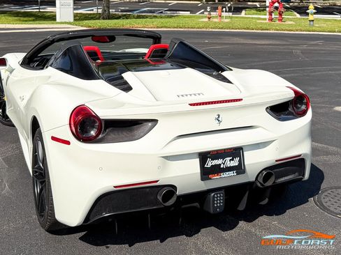 Used 2018 Ferrari 488 Spider image 50