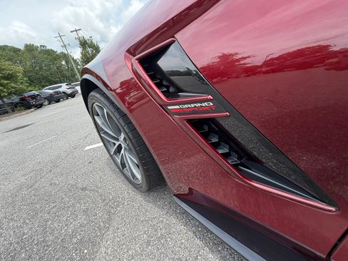Used 2018 Chevrolet Corvette Grand Sport RWD image 9