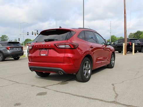 Used 2023 Ford Escape ST-Line w/ Cold Weather Package FWD image 5