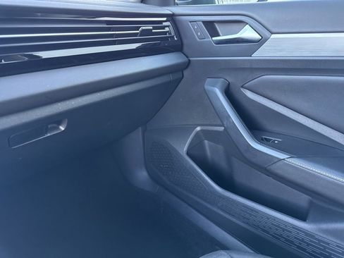 Certified 2025 Volkswagen Jetta S image 24