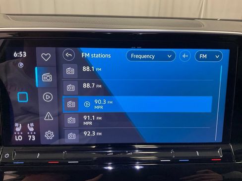 Used 2025 Volkswagen Atlas SE AWD/4WD image 23