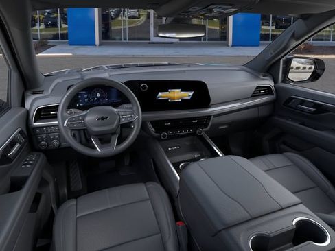New 2026 Chevrolet Suburban RST w/ RST Capability Package AWD/4WD image 15