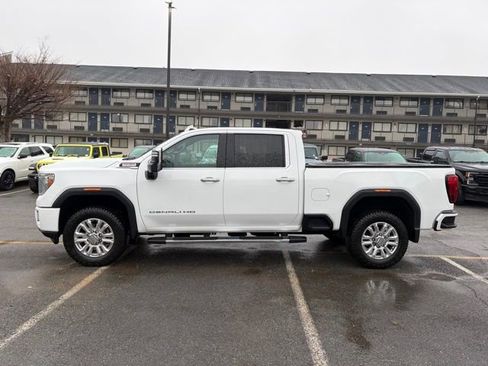 Used 2020 GMC Sierra 3500 Denali w/ Denali Ultimate Package image 4