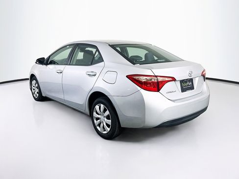 Used 2017 Toyota Corolla LE w/ Carpet Mat Package (TMS) FWD image 5