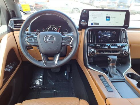 Used 2024 Lexus LX 600 4WD w/ Interior Upgrade Package image 8