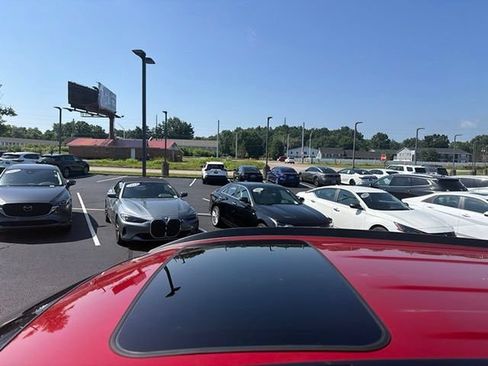 Used 2022 Toyota Corolla Cross LE w/ Moonroof Package AWD/4WD image 4