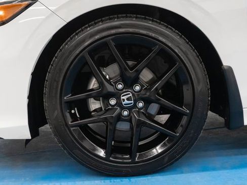 Certified 2025 Honda Civic Sport image 2