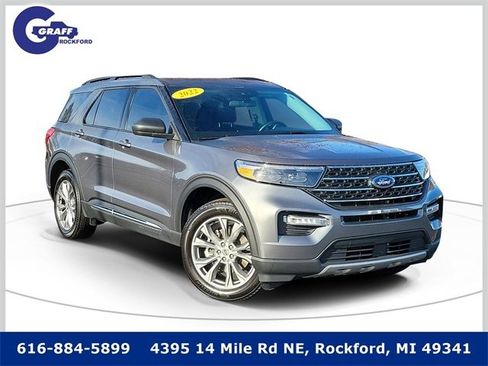 Used 2022 Ford Explorer XLT w/ Equipment Group 202A image 1