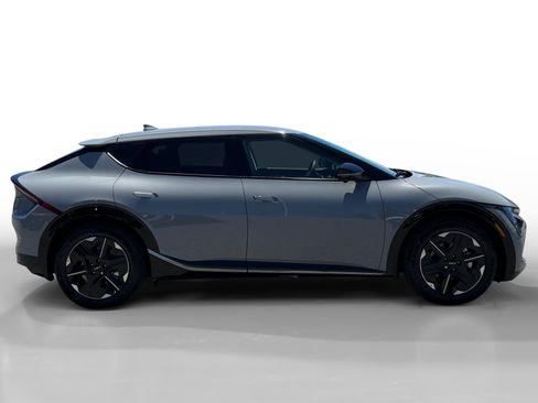New 2026 Kia EV6 Wind RWD image 6