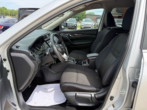 Used 2019 Nissan Rogue S w/ Special Edition Package AWD/4WD image 23