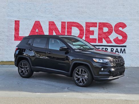 New 2026 Jeep Compass Latitude image 1