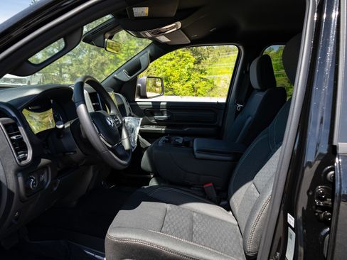 New 2026 RAM 1500 Classic Warlock AWD/4WD image 14