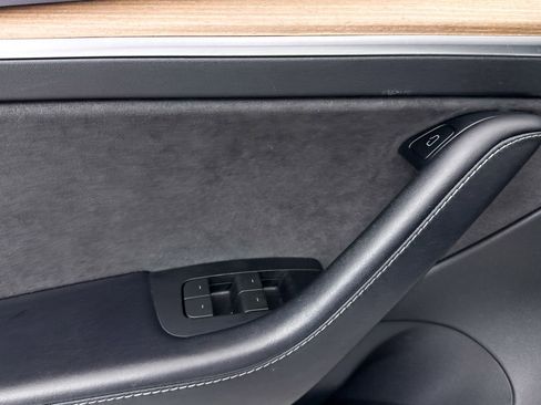 Used 2023 Tesla Model 3 Standard Range RWD image 38