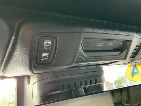 Used 2024 Jeep Wrangler High Altitude AWD/4WD image 36