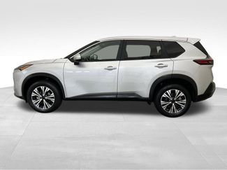 Used 2023 Nissan Rogue SV video 2