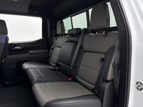 Used 2024 Chevrolet Silverado 1500 ZR2 w/ LPO, Dark Essentials Package image 35