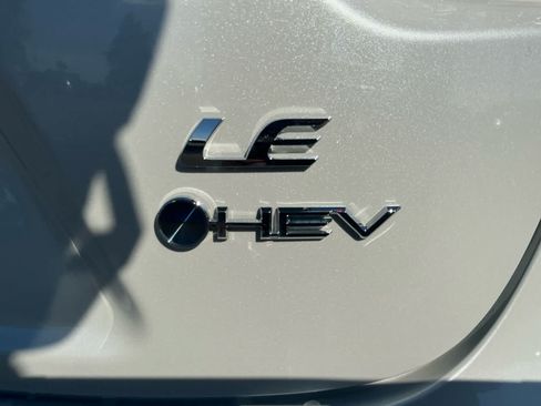 Used 2025 Toyota Corolla LE FWD image 19