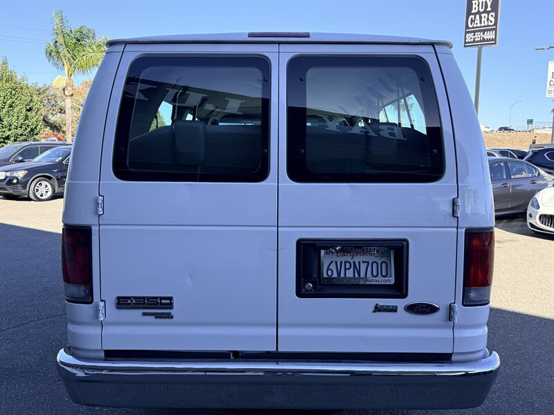Used 2012 Ford E-350 and Econoline 350 XLT RWD image 6