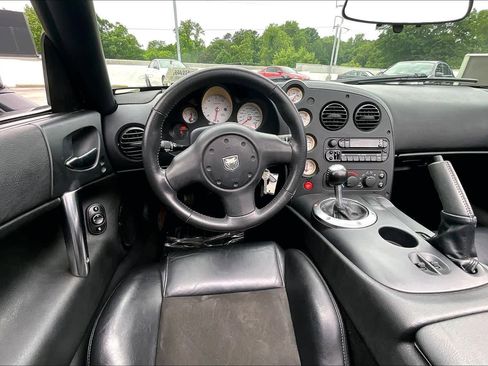 Used 2003 Dodge Viper SRT-10 RWD image 5