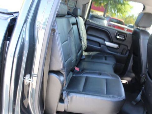 Used 2018 Chevrolet Silverado 1500 LT image 22