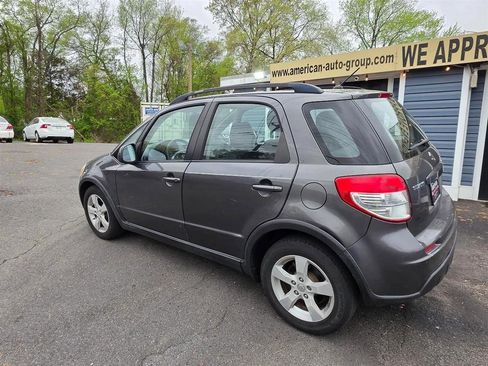 Used 2012 Suzuki SX4 AWD Hatchback image 8
