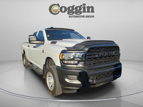 Used 2024 RAM 2500 Tradesman AWD/4WD image 5