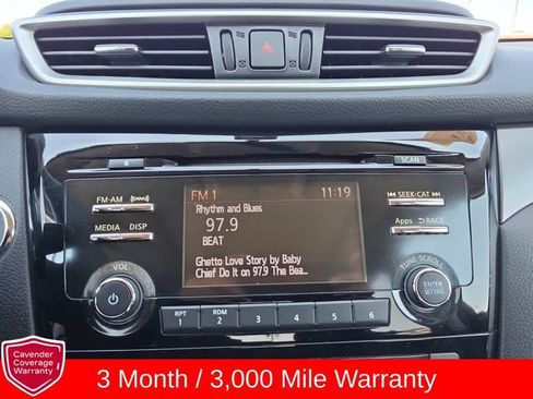 Used 2015 Nissan Rogue SV w/ SV Moonroof Package AWD/4WD image 8