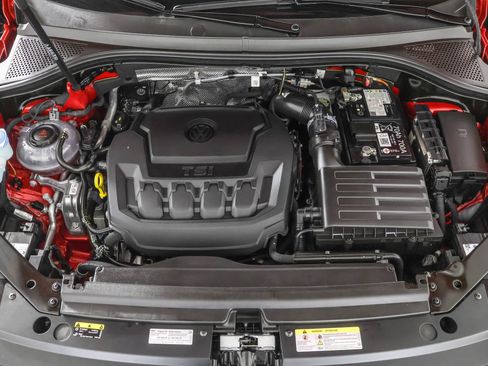 Used 2024 Volkswagen Tiguan SEL R-Line image 49