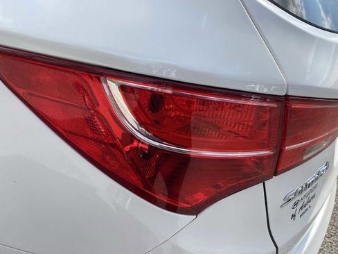 Used 2013 Hyundai Santa Fe Sport 2.0T w/ Technology Pkg image 11