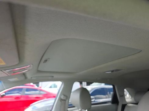 Used 2020 Kia Niro EX Premium FWD image 12