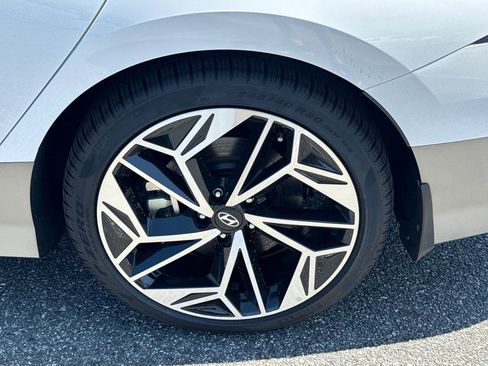 New 2025 Hyundai Ioniq 6 SEL RWD image 20