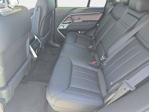 New 2026 Land Rover Range Rover SE image 15