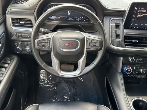 Used 2024 GMC Yukon SLT image 15