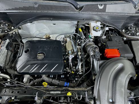 Used 2025 Chevrolet TrailBlazer LT FWD image 30