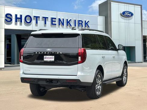 New 2026 Ford Expedition Active RWD image 7