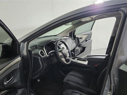Used 2018 Nissan Murano S image 10