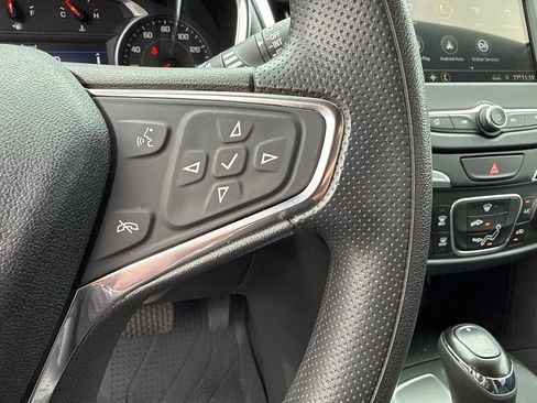 Used 2019 Chevrolet Equinox LT w/ LPO, Floor Liner Package FWD image 27