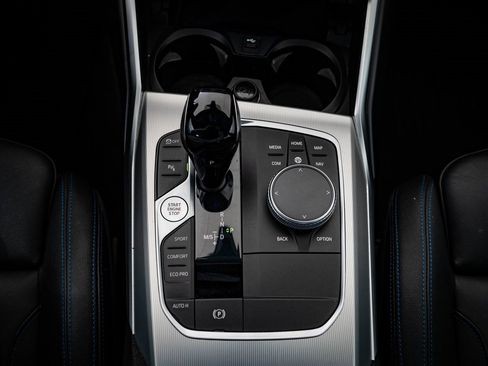 Used 2022 BMW M340i xDrive w/ Premium Package image 39