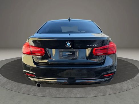 Used 2018 BMW 320i 320i Sedan 4D image 6