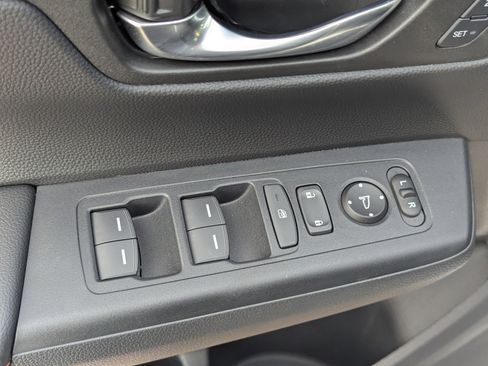 Used 2025 Honda CR-V Sport-L image 23