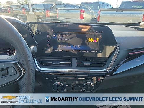 New 2026 Chevrolet Trax RS w/ Sunroof Package image 20