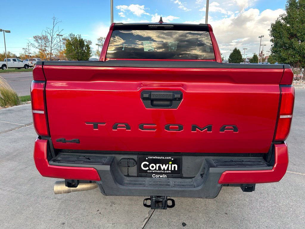 Used 2025 Toyota Tacoma SR5 AWD/4WD image 7