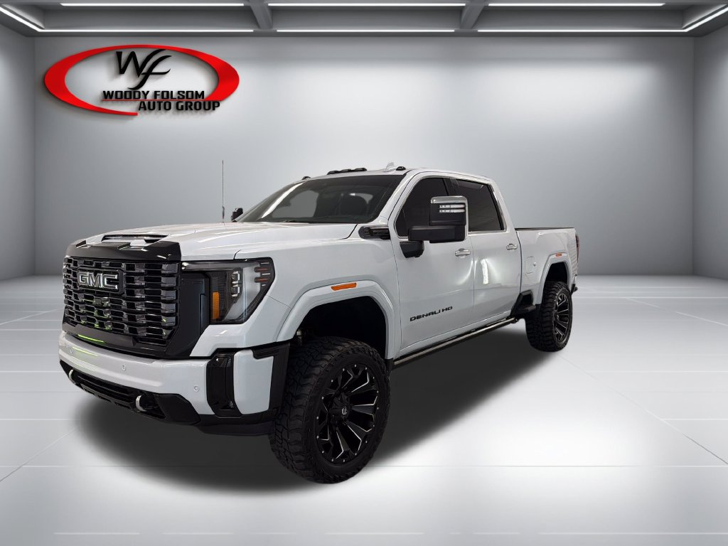 Used 2026 GMC Sierra 2500 Denali Ultimate w/ LPO, Black Badging Package AWD/4WD image 3