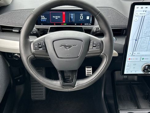 Used 2021 Ford Mustang Mach-E Premium image 14