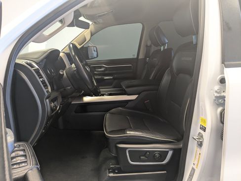 Used 2021 RAM 1500 Laramie image 15