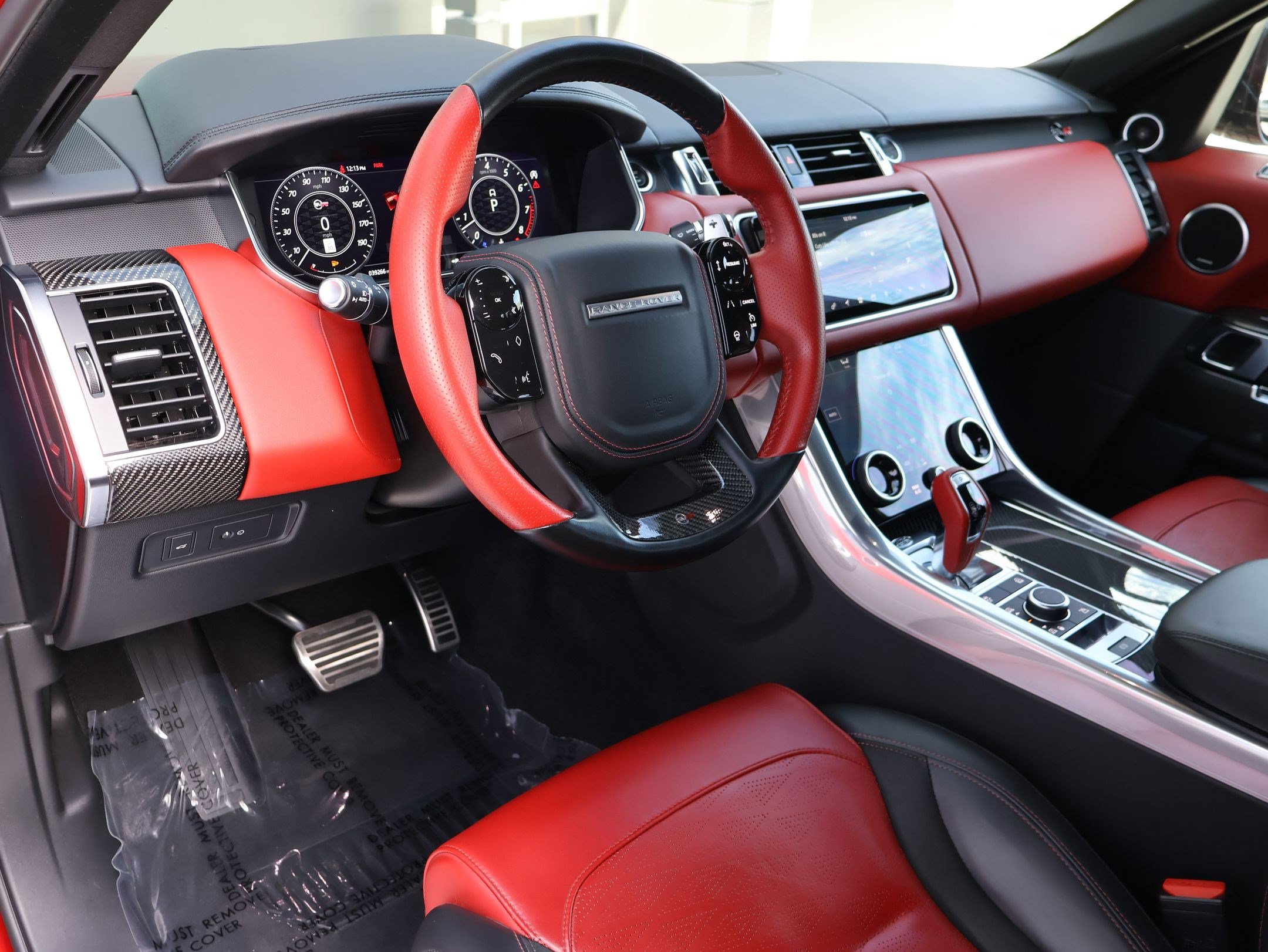 Used 2022 Land Rover Range Rover Sport SVR Carbon Edition AWD/4WD image 16