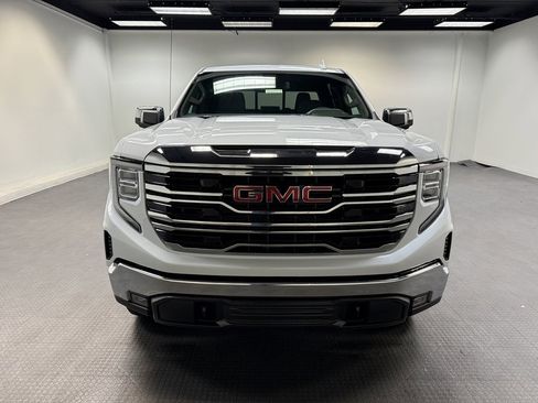New 2026 GMC Sierra 1500 SLT w/ SLT Premium Package image 9